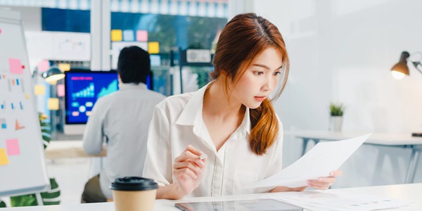 文科女生學什么專業就業前景好,文科女生最吃香的專業